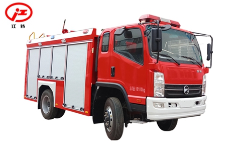 国五凯马四驱3.5吨水罐消防车