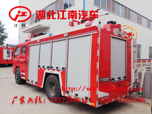 国五东风多利卡4吨水罐消防车