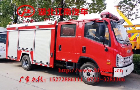 国五福田2吨水罐消防车