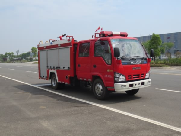 五十铃2.5吨水罐消防车（600P)